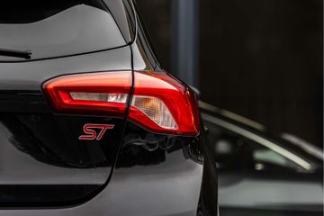 Voertuigafbeelding 6