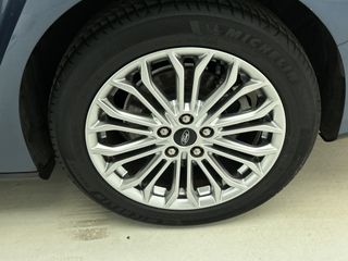 Voertuigafbeelding 32