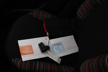 Voertuigafbeelding 21