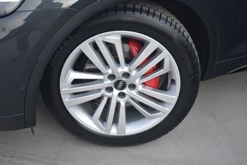 Voertuigafbeelding 4