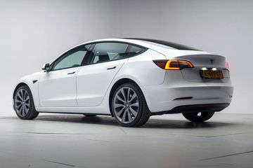 Voertuigafbeelding 2