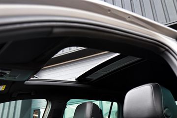 Voertuigafbeelding 8