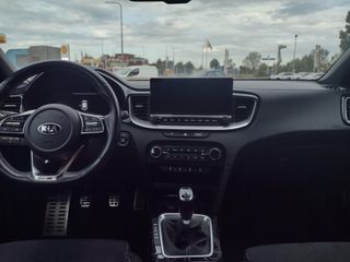 Voertuigafbeelding 13