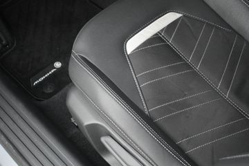 Voertuigafbeelding 14