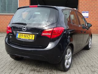 Voertuigafbeelding 9