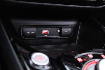 Voertuigafbeelding 16