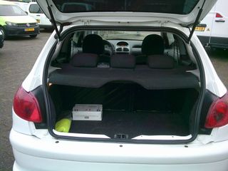 Voertuigafbeelding 17