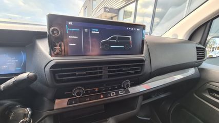 Voertuigafbeelding 12