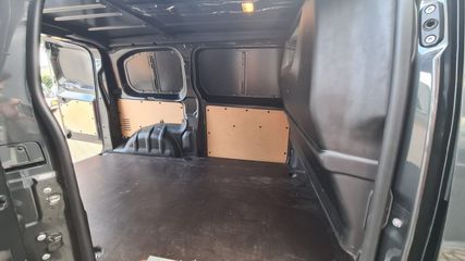 Voertuigafbeelding 5