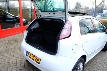 Voertuigafbeelding 8