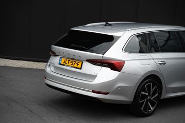 Voertuigafbeelding 8