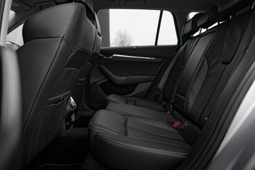 Voertuigafbeelding 9