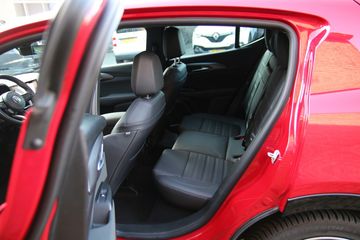 Voertuigafbeelding 21