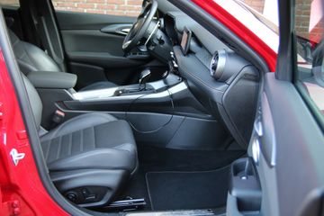 Voertuigafbeelding 25