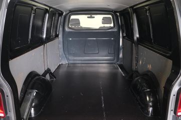 Voertuigafbeelding 7