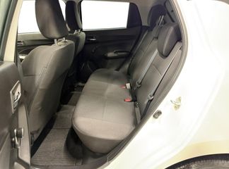 Voertuigafbeelding 12