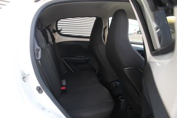 Voertuigafbeelding 4