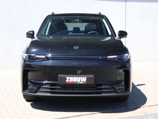 Voertuigafbeelding 3