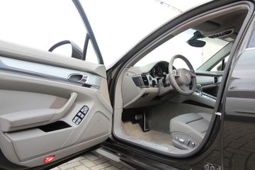 Voertuigafbeelding 10