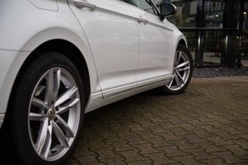 Voertuigafbeelding 6