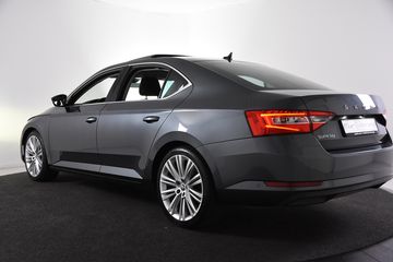 Voertuigafbeelding 12