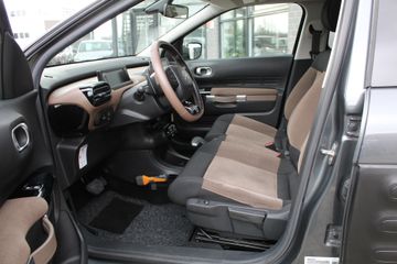 Voertuigafbeelding 8