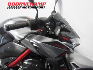 Voertuigafbeelding 7