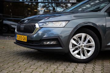 Voertuigafbeelding 6