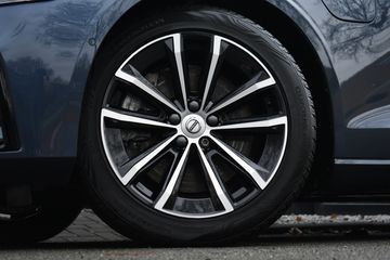 Voertuigafbeelding 11