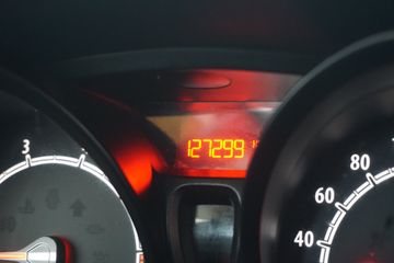 Voertuigafbeelding 13