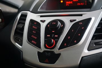 Voertuigafbeelding 14