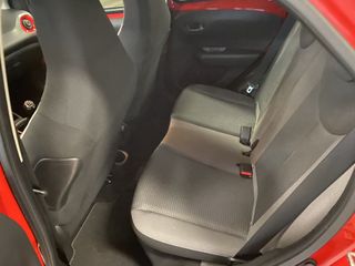 Voertuigafbeelding 8