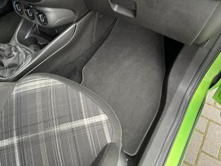 Voertuigafbeelding 32