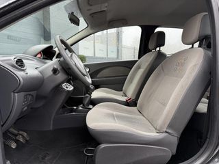 Voertuigafbeelding 6