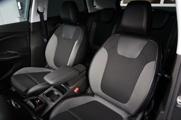 Voertuigafbeelding 4