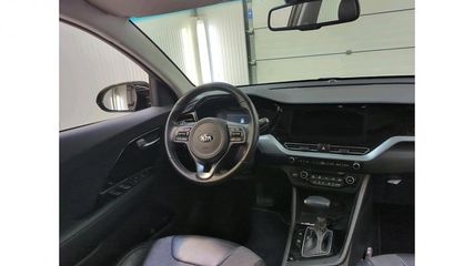 Voertuigafbeelding 8