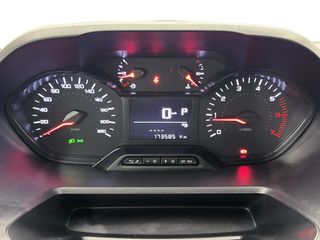 Voertuigafbeelding 6