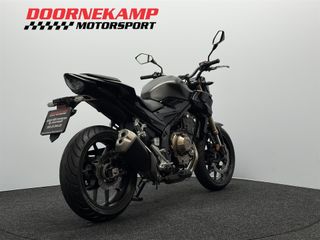 Voertuigafbeelding 14