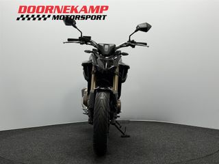 Voertuigafbeelding 4