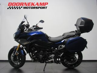 Voertuigafbeelding 3