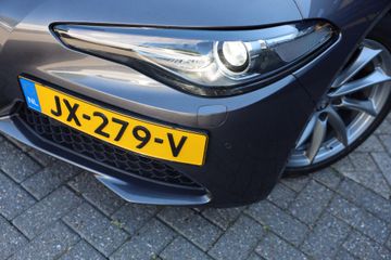 Voertuigafbeelding 12