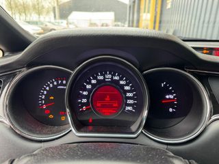 Voertuigafbeelding 12