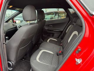 Voertuigafbeelding 16