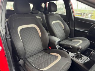 Voertuigafbeelding 17