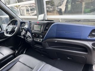 Voertuigafbeelding 6