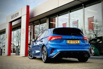 Voertuigafbeelding 8