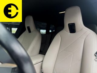 Voertuigafbeelding 4