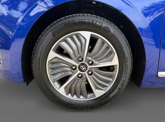 Voertuigafbeelding 12