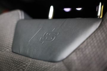 Voertuigafbeelding 28