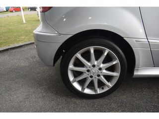 Voertuigafbeelding 13